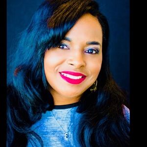 Meet your Posher, Eboni